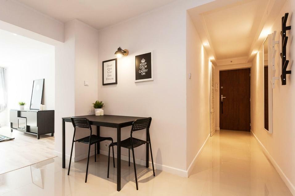 B&W Ruska Apartment Wrocław Buitenkant foto